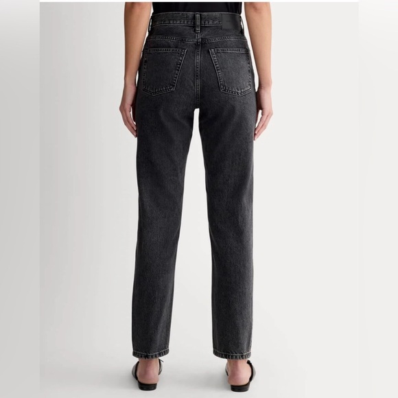 Everlane The Curvy 90s Cheeky Straight Jeans - Picture 6 of 14